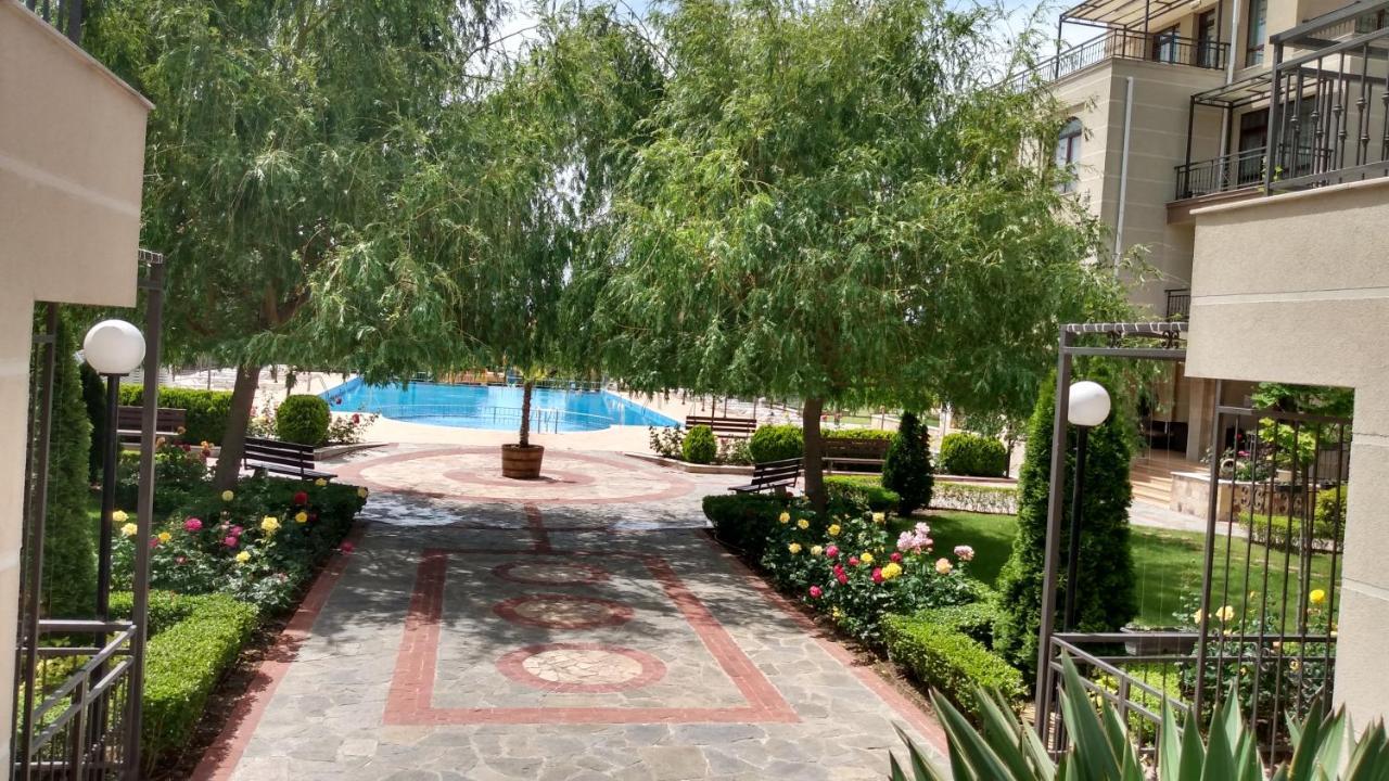 Sorrento Sole Mare Aparthotel Sveti Vlas Buitenkant foto