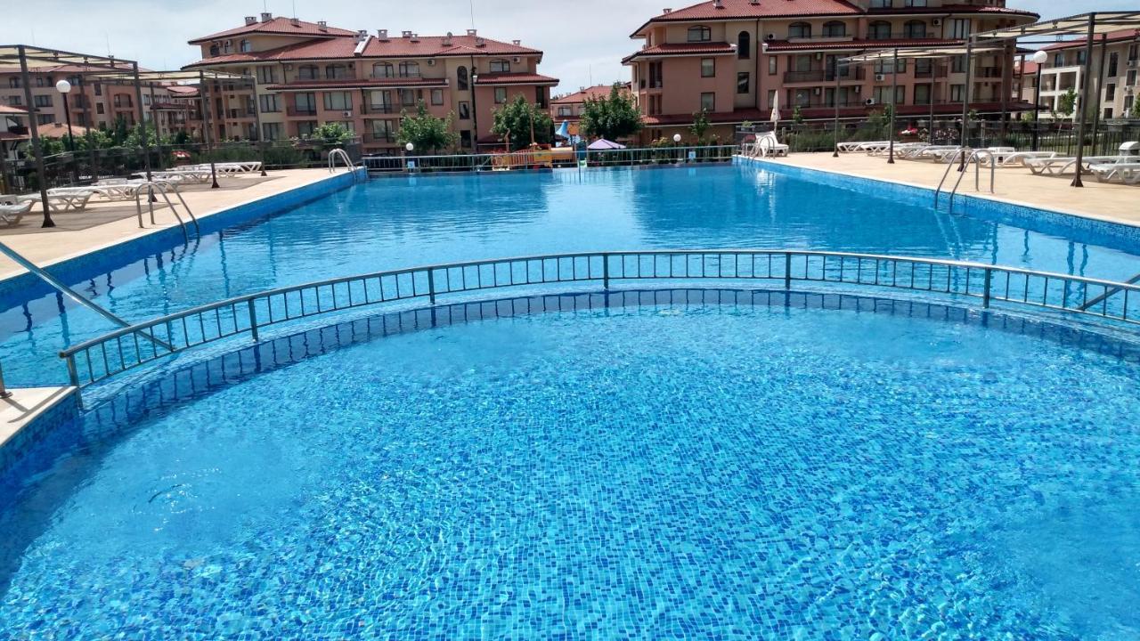 Sorrento Sole Mare Aparthotel Sveti Vlas Buitenkant foto