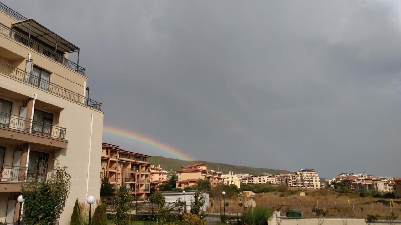 Sorrento Sole Mare Aparthotel Sveti Vlas Buitenkant foto