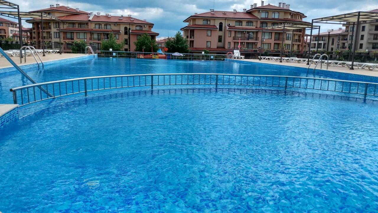 Sorrento Sole Mare Aparthotel Sveti Vlas Buitenkant foto