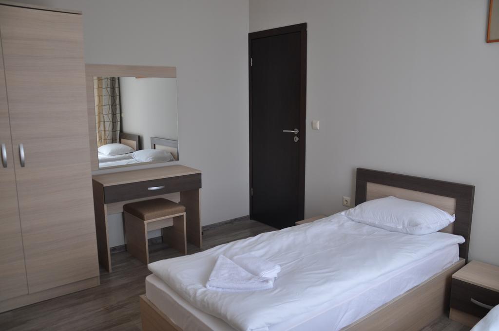 Sorrento Sole Mare Aparthotel Sveti Vlas Buitenkant foto