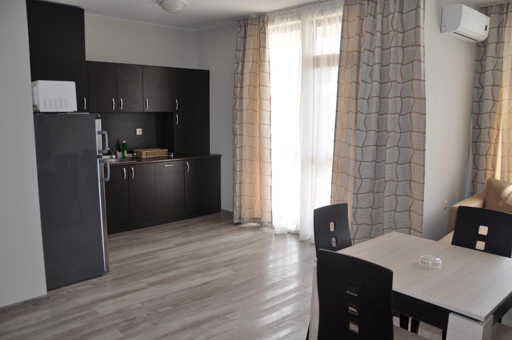 Sorrento Sole Mare Aparthotel Sveti Vlas Buitenkant foto
