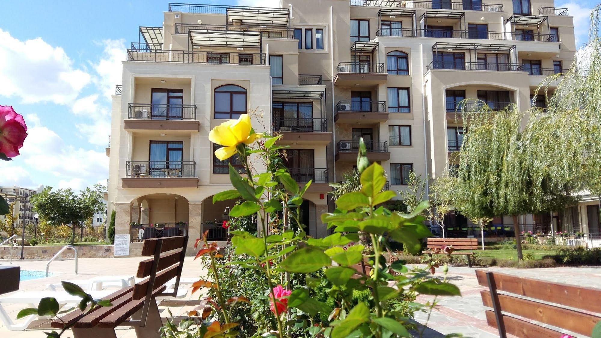 Sorrento Sole Mare Aparthotel Sveti Vlas Buitenkant foto