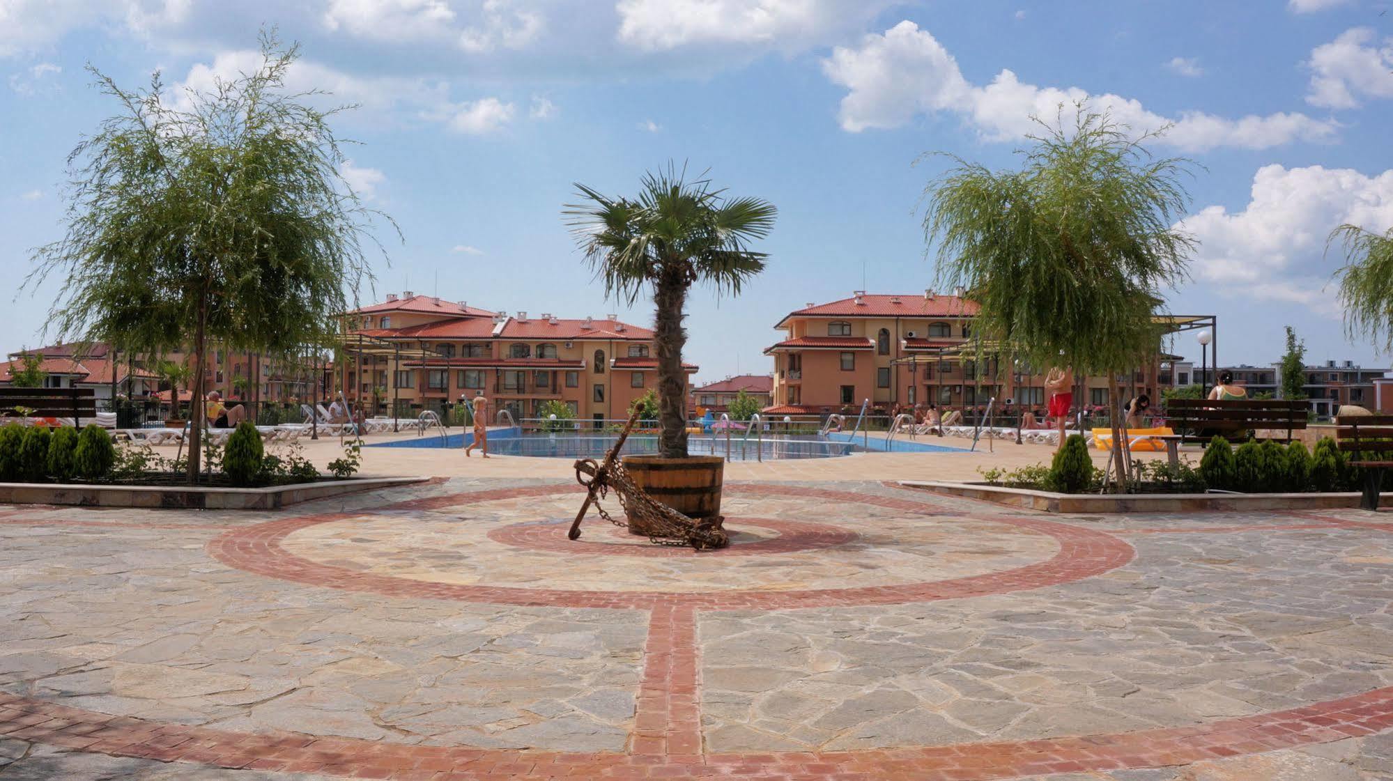 Sorrento Sole Mare Aparthotel Sveti Vlas Buitenkant foto